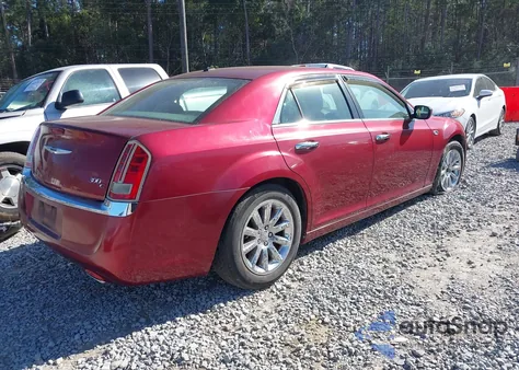 2014 Chrysler 300C z USA, uszkodzony, nr VIN 2C3CCAET0EH126332